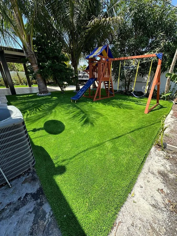 Local lawn mowing service experts serving Miami, FL - Liberty Lawn