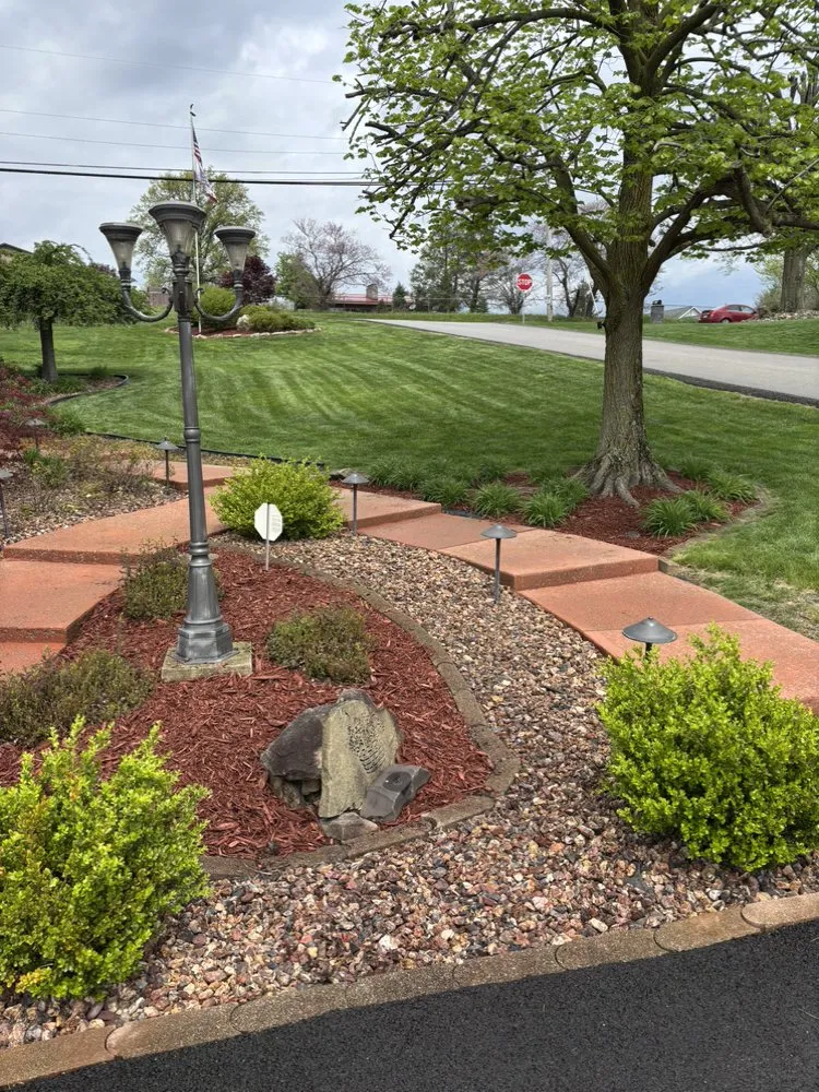 Local yard cleanup service in Uniontown, PA by Liberty Lawns