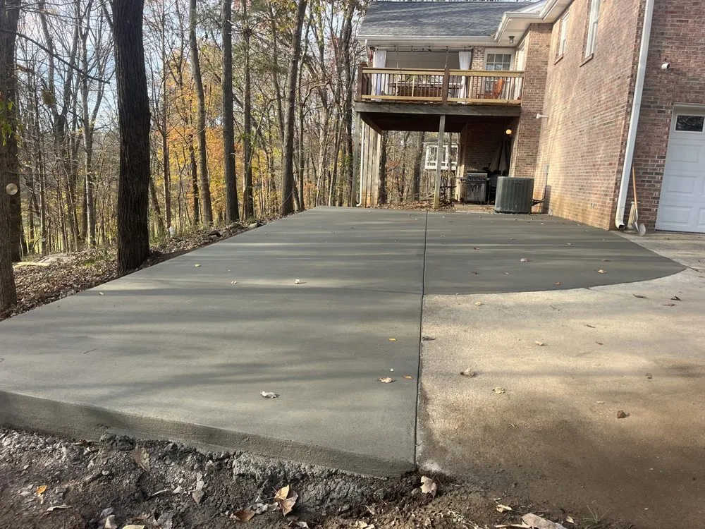 Professional residential landscaping in Clarksville, TN by Liberty Outdoors