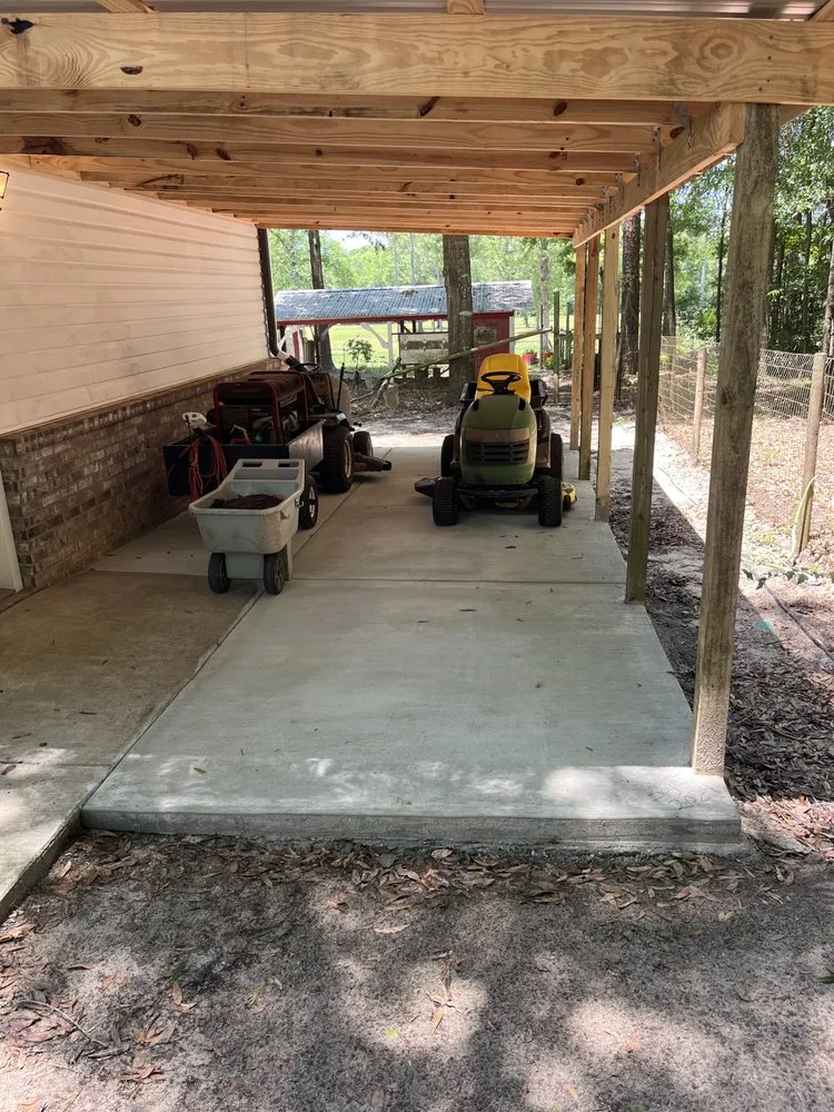 Reliable lawn mowing service near you in Clarksville, TN by Liberty Outdoors