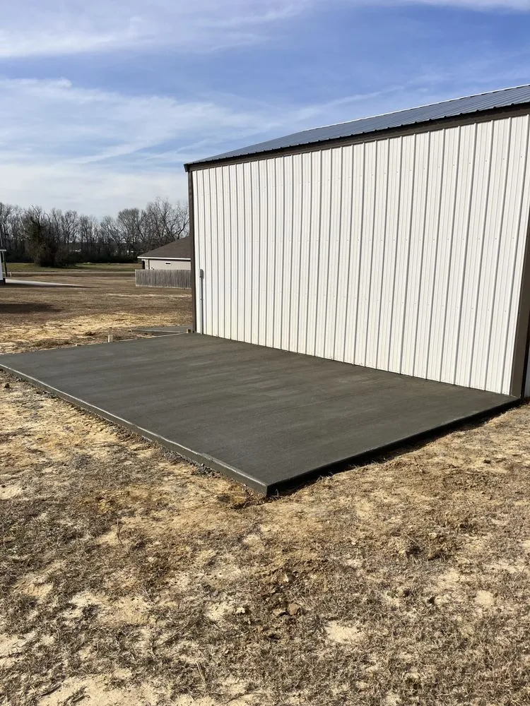 Affordable outdoor landscaping for homes across Clarksville, TN - Liberty Outdoors