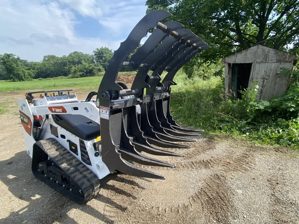 Trusted lawn mowing service in Elburn, IL - Liberty Team Solutions