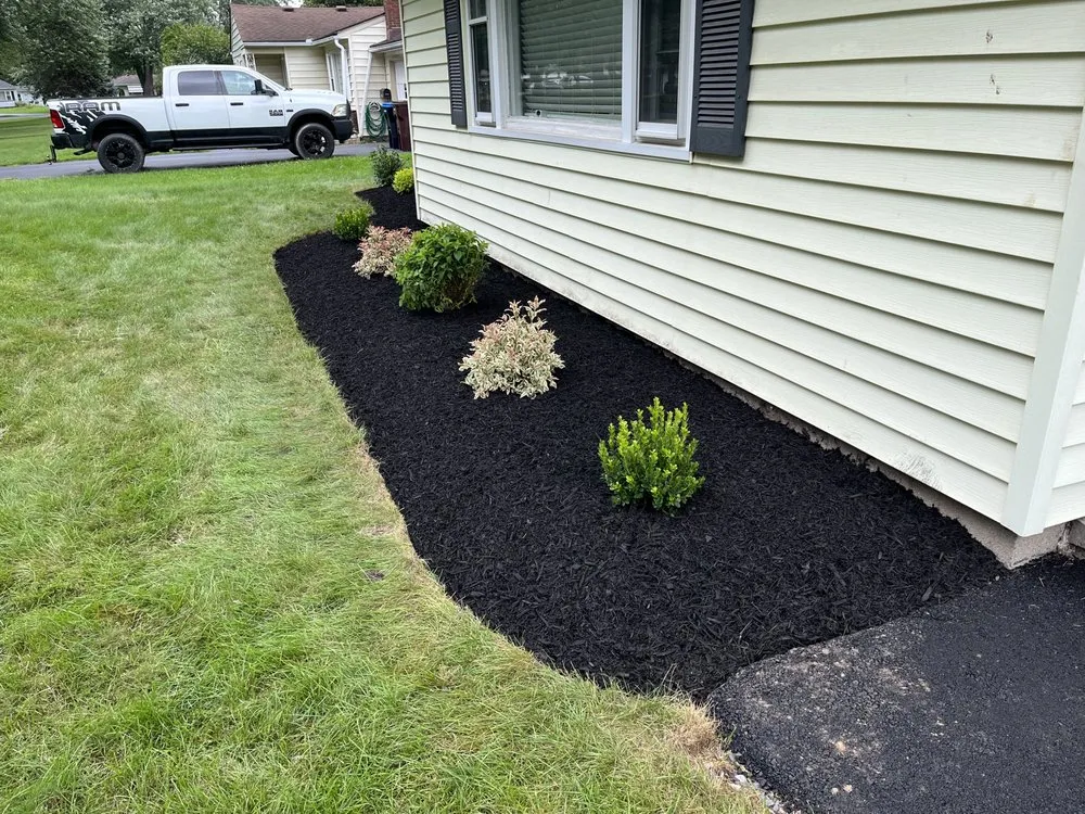Professional residential landscaping experts serving Rochester, NY - Licata Landscape and Design