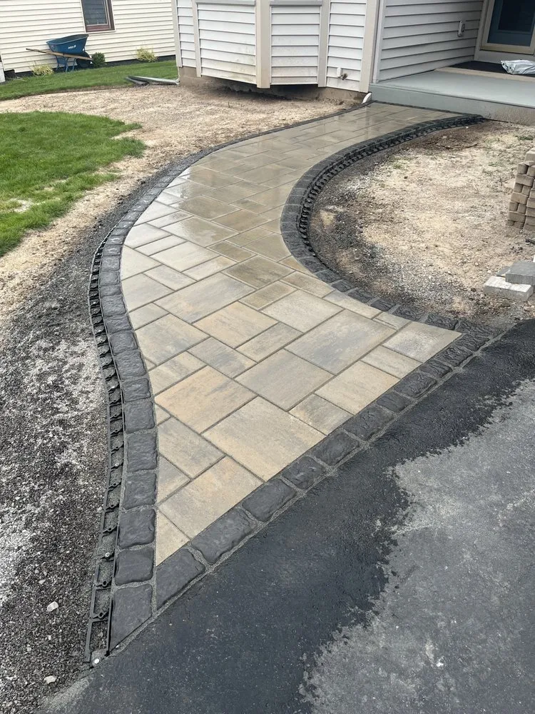 Custom lawn mowing service experts serving Rochester, NY - Licata Landscape and Design