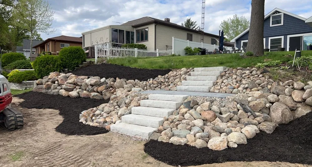 Trusted lawn mowing service in Gaines, MI - Lichon Services