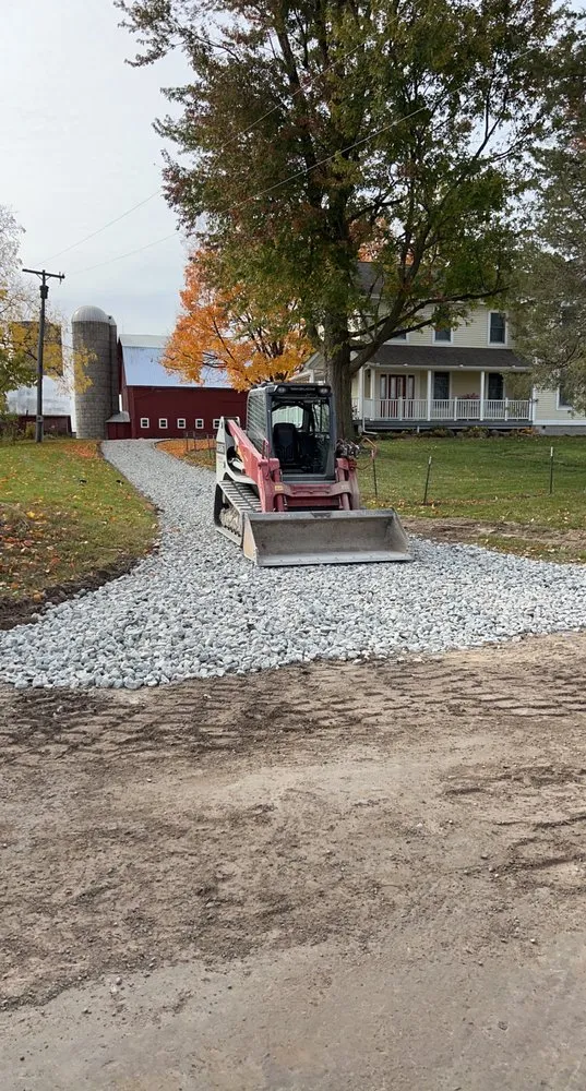 Expert yard cleanup service experts serving Gaines, MI - Lichon Services