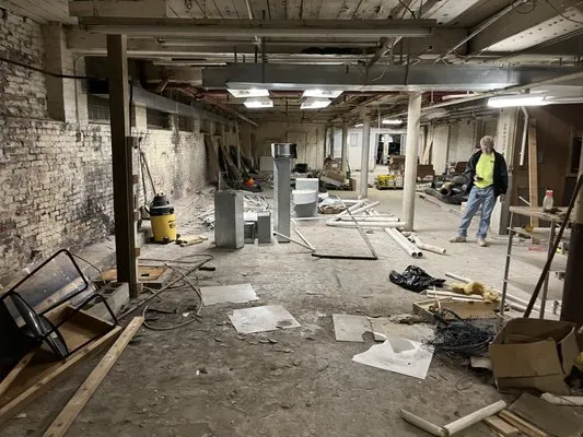 lickety-split property maintenance and junk removal Logo