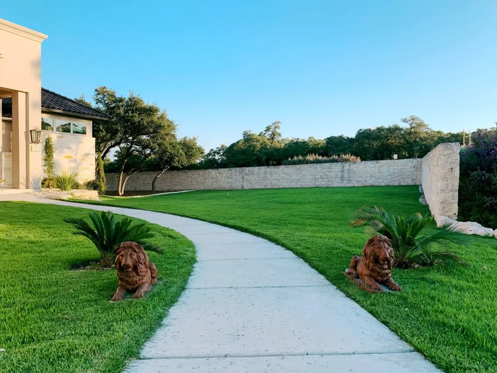 Custom residential landscaping experts serving San Antonio, TX - Lierre Landscaping & Design