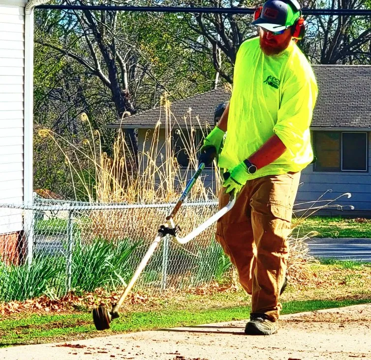 Expert garden landscaping in St. Joseph, MO - Lievore Lawn & Home Services