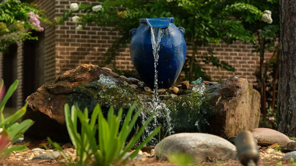 Expert yard maintenance in Mobile, AL by Life Enterprises