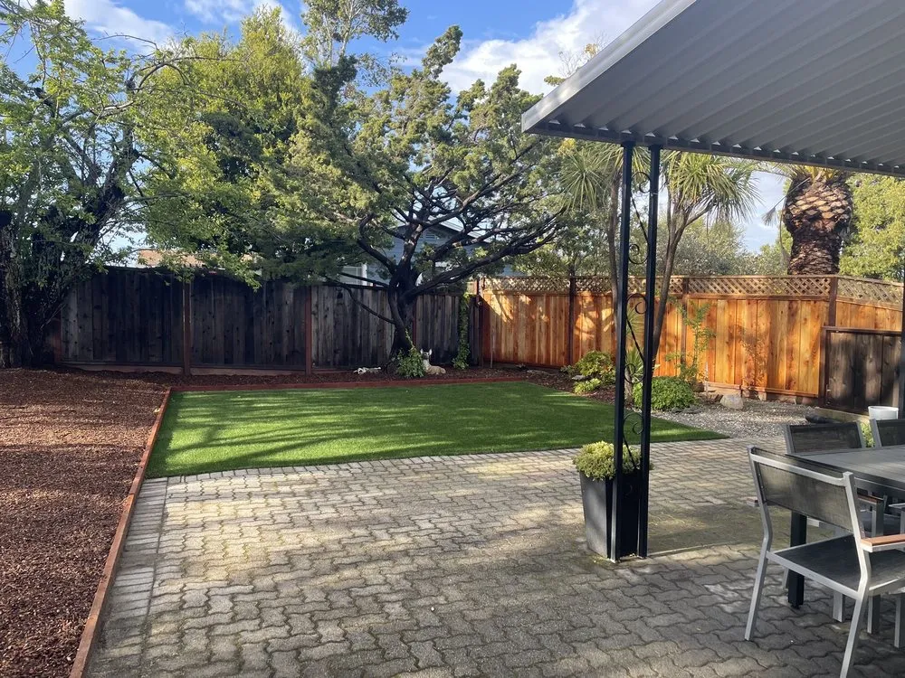 Expert garden landscaping in Redwood City, CA by Life Gardens