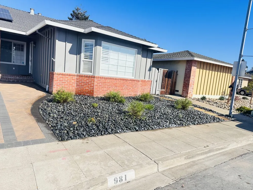 Top-rated garden landscaping with custom design in Redwood City, CA by Life Gardens