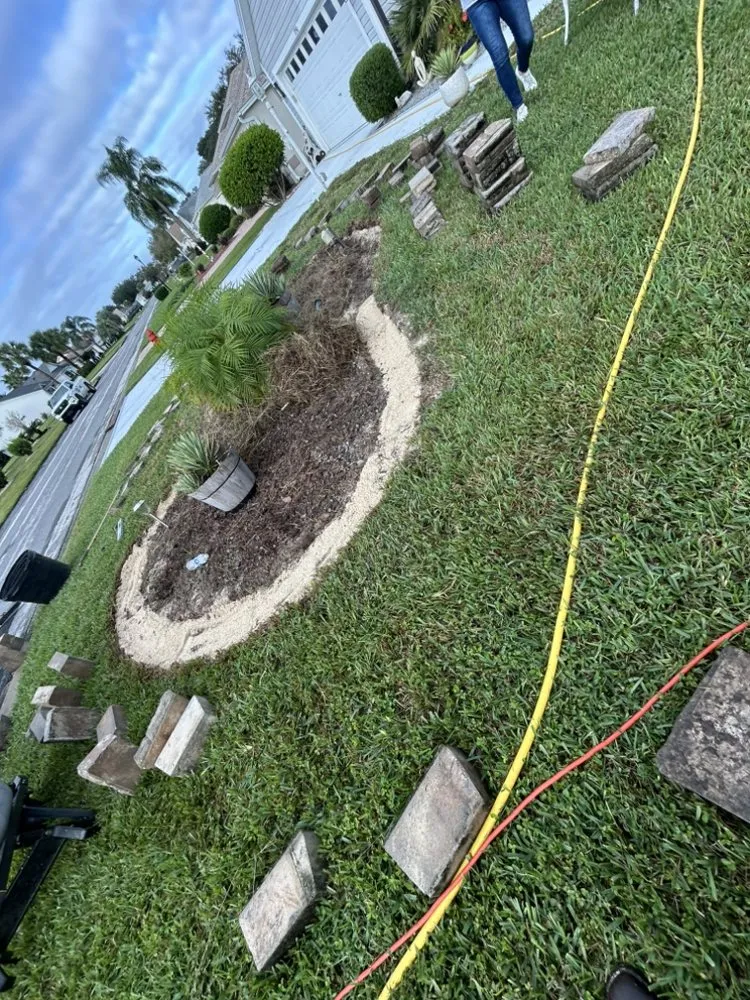 Professional lawn mowing service in Summerfield, FL - Life Tree Landscape