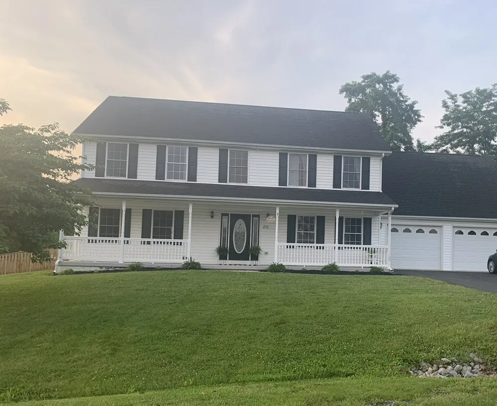 Expert yard maintenance in Hedgesville, WV by Lifeline Lawns