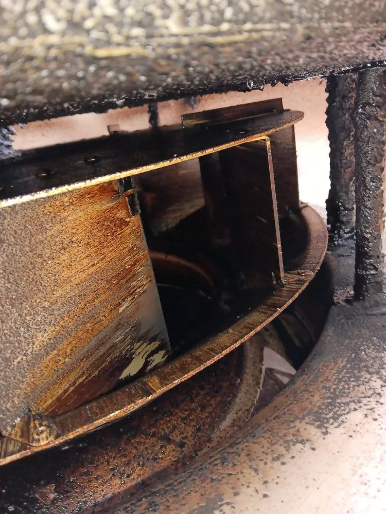 Professional lawn care service experts serving Hartford, CT - Lifestyle Cleaning Solutions