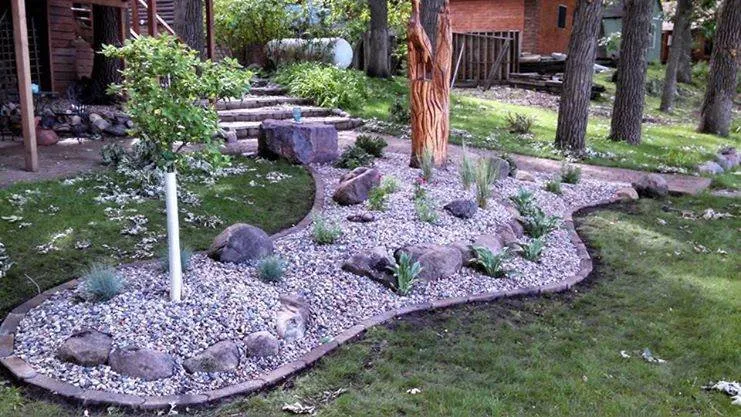 Professional garden landscaping in Redwood Falls, MN - Lifestyle Landscape