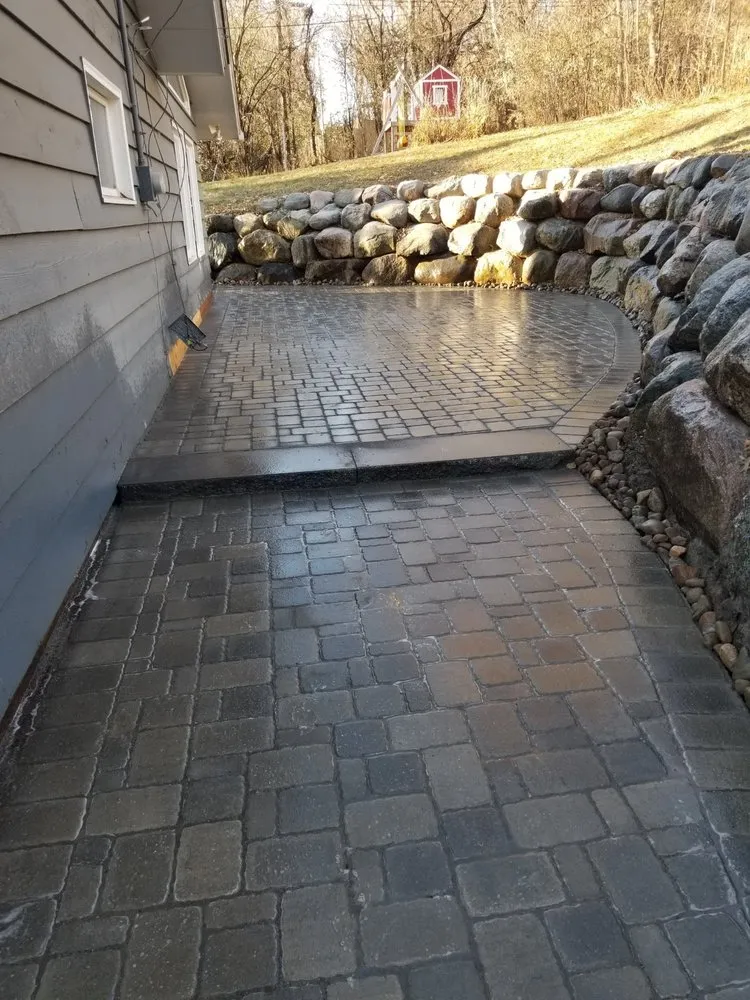 Local landscape design experts serving Minneapolis, MN - Lifestyle Landscapes