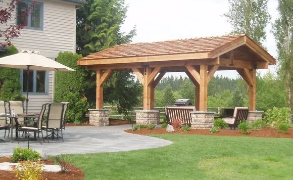 Professional residential landscaping for year-round maintenance across Seattle, WA - Lifestyle Landscapes