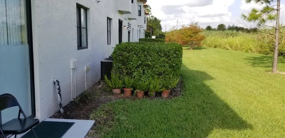 Top-rated landscaping services experts serving Fort Pierce, FL - Lifestyles of Living Landscaping