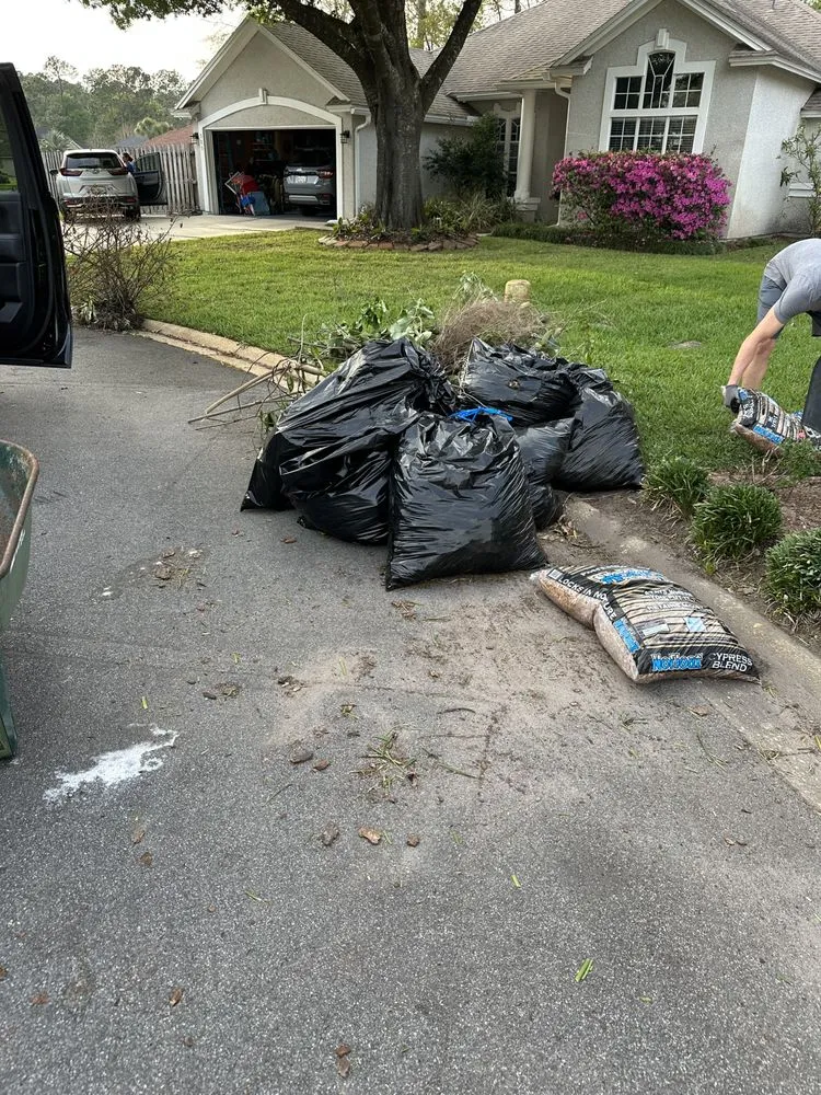 Professional lawn care service in Jacksonville, FL - LifeWell Services