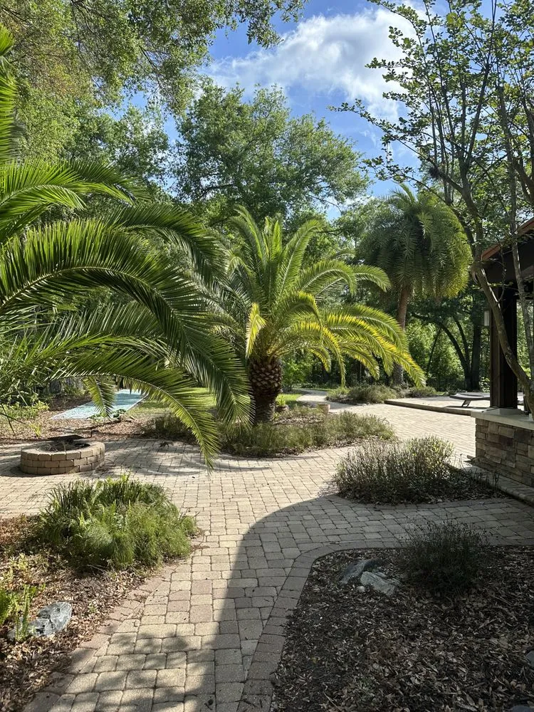 Affordable yard maintenance in Jacksonville, FL - LifeWell Services