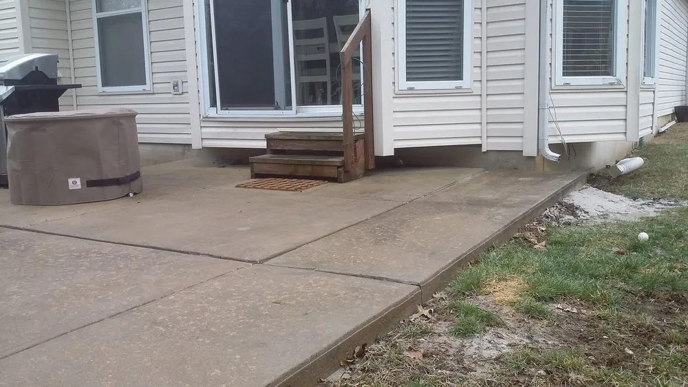 Professional landscaping services with custom design across Wentzville, MO - Lift Rite