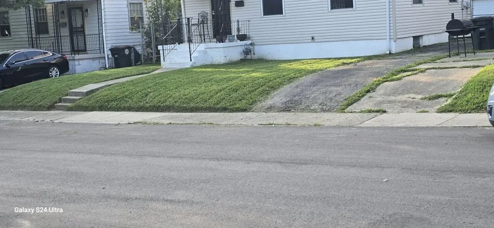 Reliable lawn care service near you in Dayton, OH by Liggins Lawncare and Power Washing