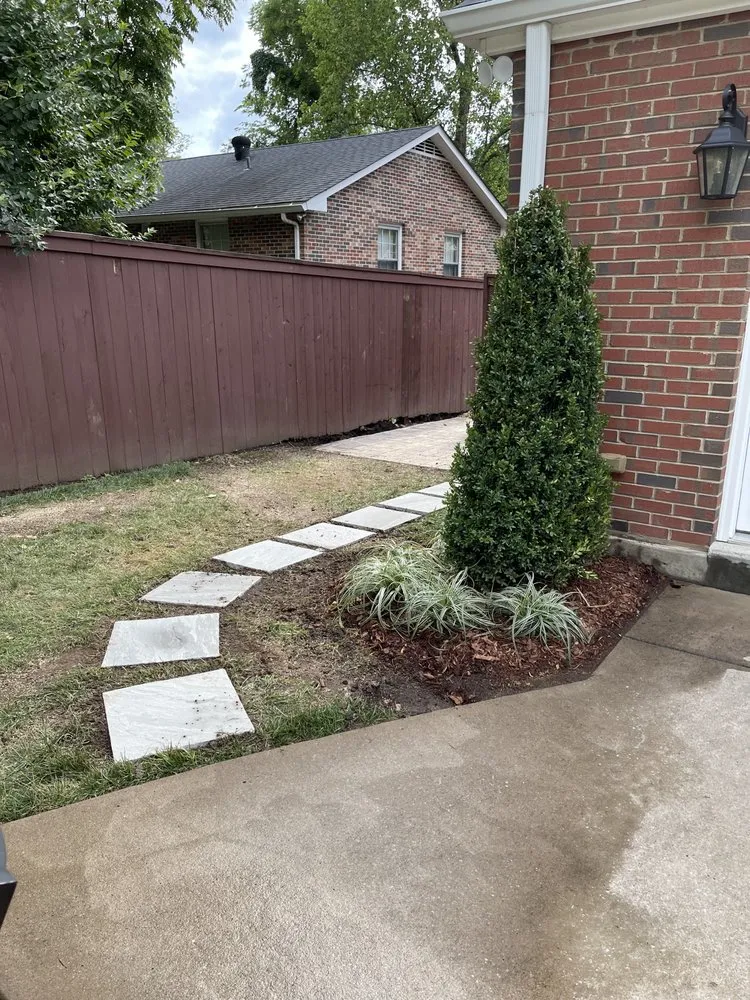 Expert lawn care service in Oak Grove, KY by Light Up Landscapes
