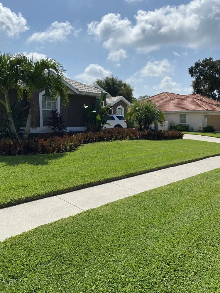 Local lawn care service in Sarasota, FL by Lighthouse Lawn Care
