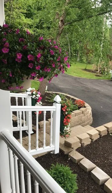 Custom outdoor landscaping in Homeworth, OH - Lightners Services Landscaping & More