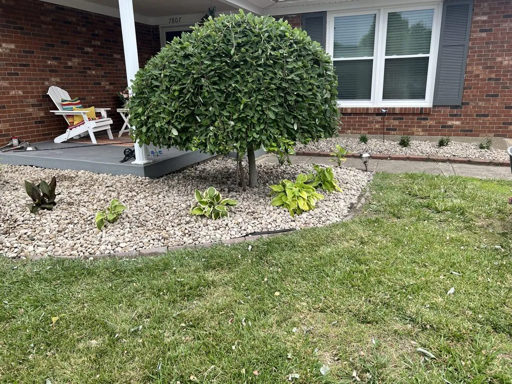 Trusted outdoor landscaping in Louisville, KY - Lightning Bolt Landscaping