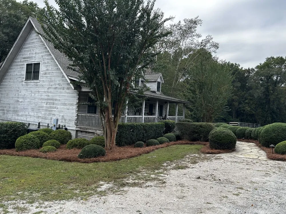 Custom outdoor landscaping in Columbia, SC - Lightning Landscaping