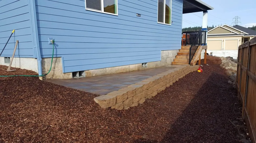 Trusted outdoor landscaping experts serving Ridgefield, WA - Lightning Landscaping