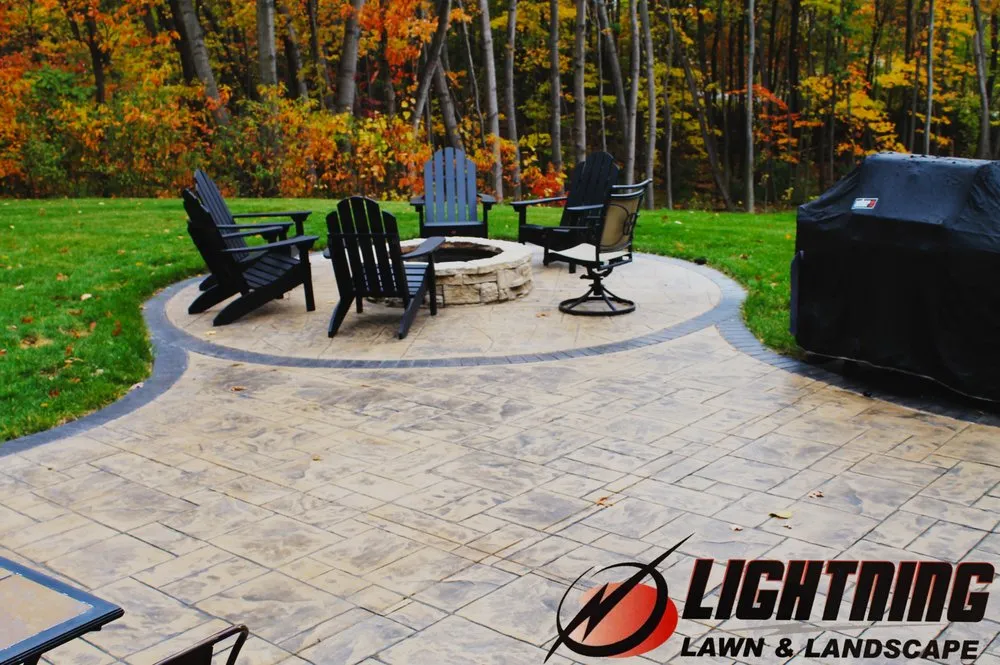 Local yard maintenance in South Lyon, MI - Lightning Lawn & Landscape