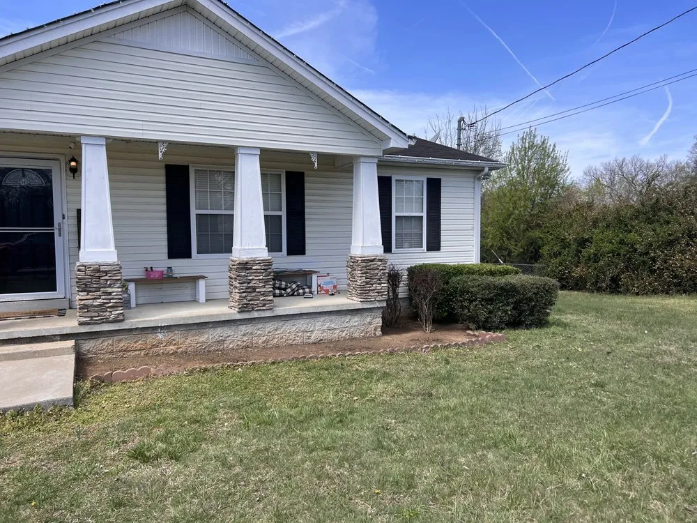 Custom landscape installation experts serving Murfreesboro, TN - Lightning Lawn Care