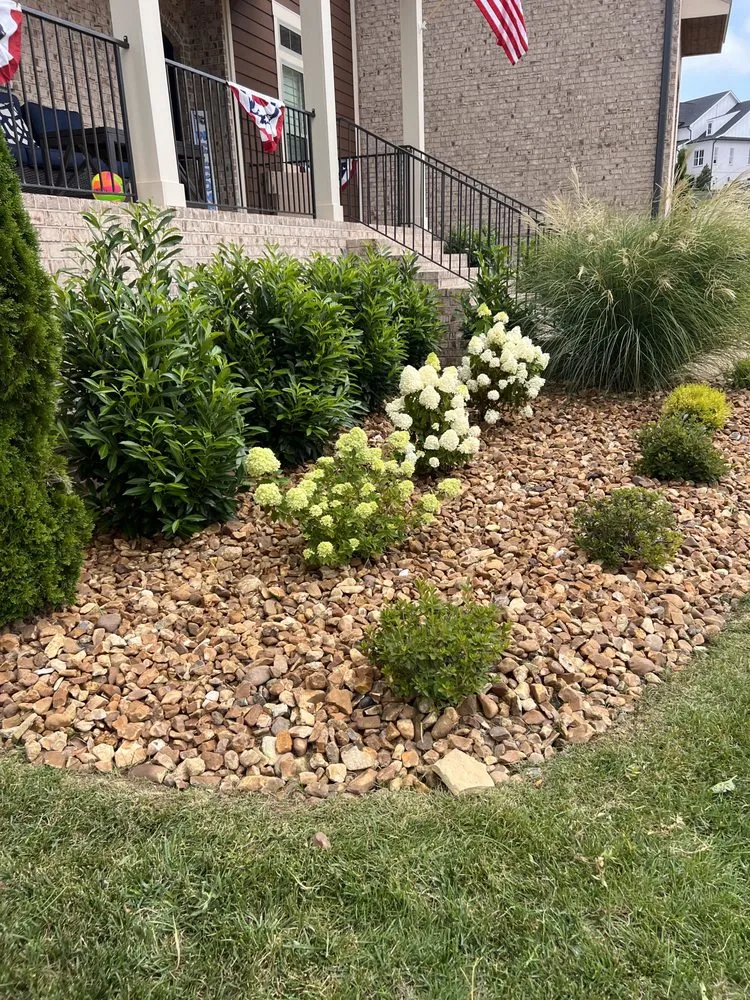 Top-rated outdoor landscaping near you in Murfreesboro, TN by Lightning Lawn Care
