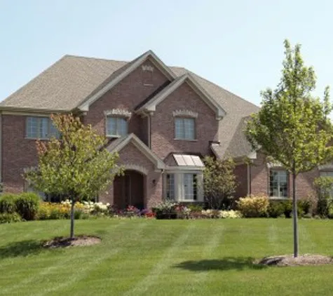 Affordable yard maintenance with custom design in Bethlehem, PA by Lightning strikes Lawn Care