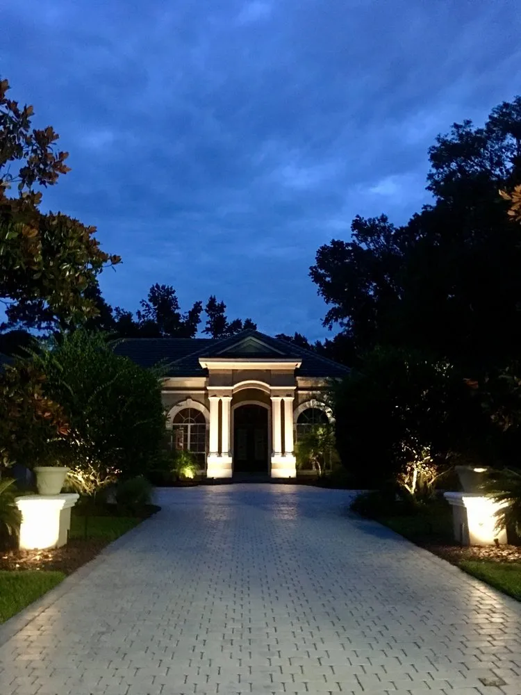 Affordable residential landscaping in Winter Park, FL - Lightscapes Outdoor Lighting
