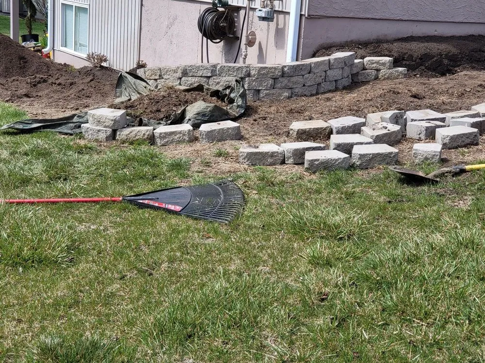 Affordable yard cleanup service in Kansas City, MO - Like Magic Lawn & Landscaping