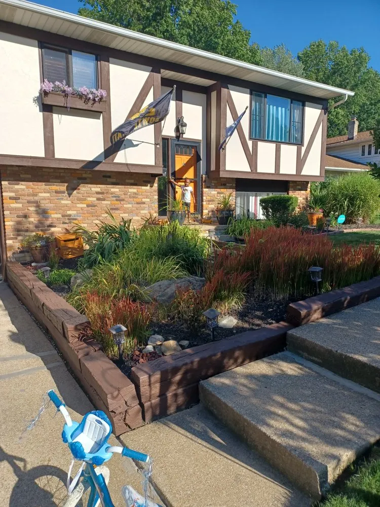 Trusted garden landscaping in Richmond Heights, OH by Like Mine Landscaping