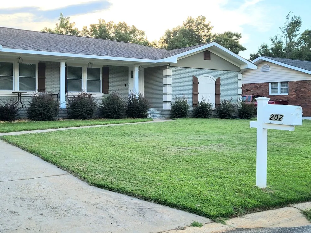Custom garden landscaping in Macon-Bibb County, GA by Lil Leopard Landscapes