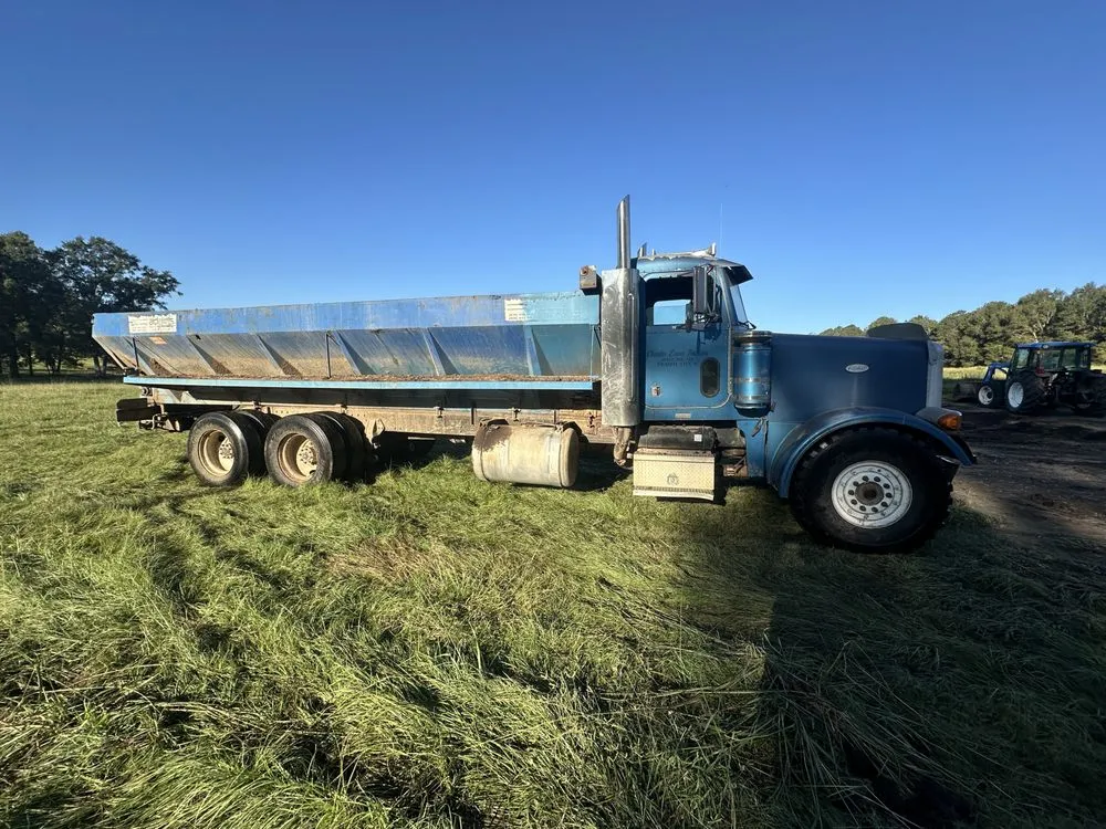 Custom residential landscaping experts serving Sumrall, MS - Lil Lucy Farms