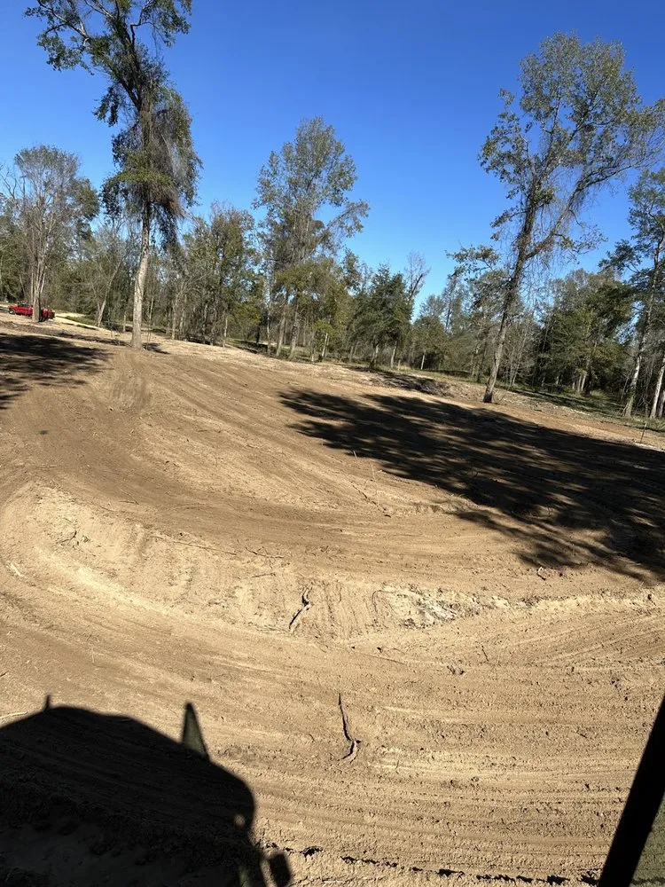 Professional landscape design in Sumrall, MS - Lil Lucy Farms