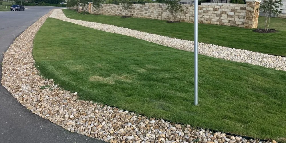 Local outdoor landscaping experts serving San Antonio, TX - Lil Orange Tractor Services Lawn Care & Landscape Maintenance