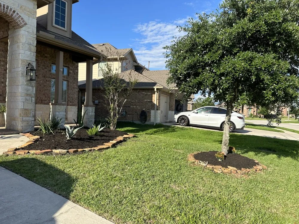 Custom outdoor landscaping for residential properties in Houston, TX by Lilies Landscaping
