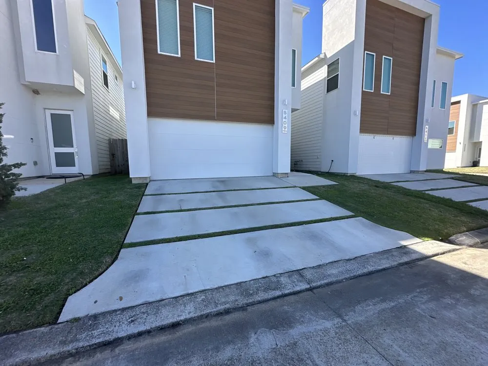 Local landscape installation experts serving Houston, TX - Lilies Landscaping