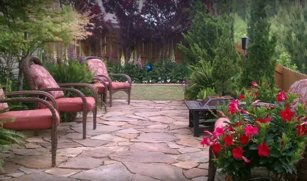 Lillas Lawn & Landscape