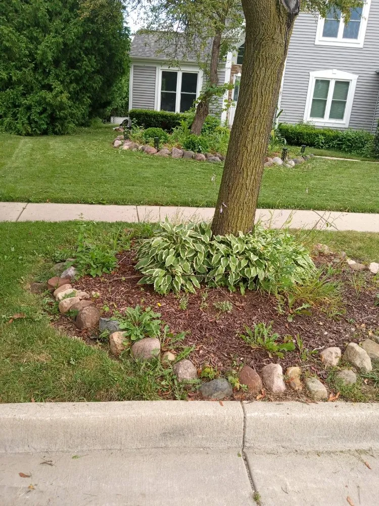 Affordable landscaping services with custom design in Kenosha, WI by Lillians Lawn Care Service