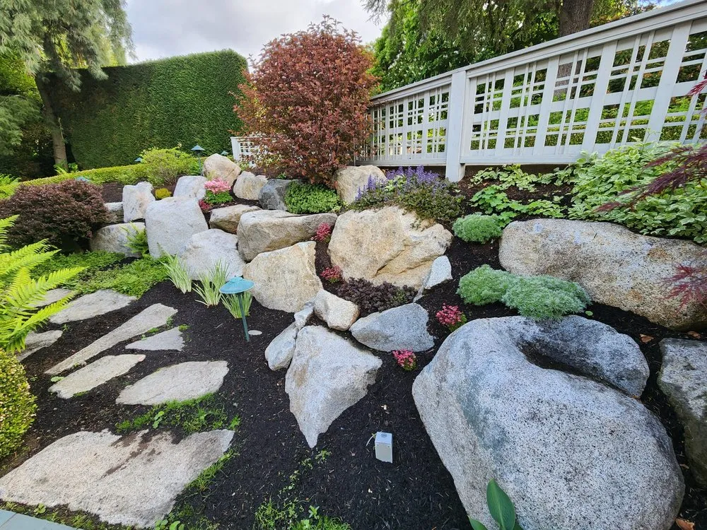 Reliable residential landscaping in Kirkland, WA - Lilly's Landscaping & Construction