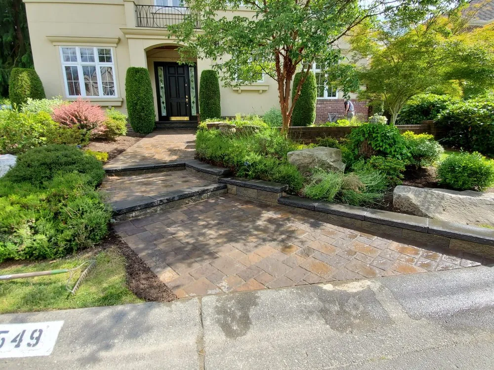 Top-rated landscape design experts serving Kirkland, WA - Lilly's Landscaping & Construction